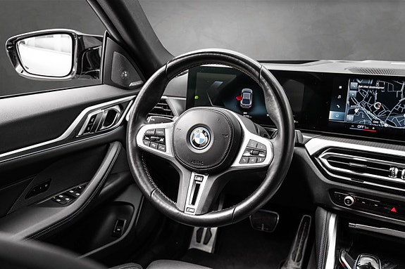 BMW i4 16 of 30