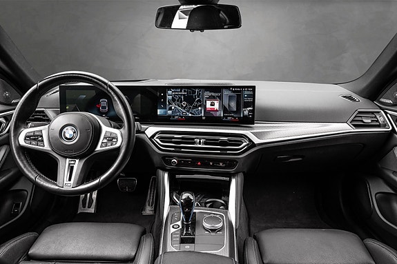 BMW i4 15 of 30