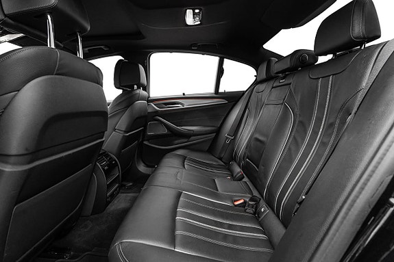BMW 530e 17 of 30