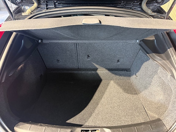 Volvo V40 16 of 30