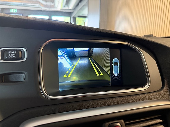 Volvo V40 30 of 30