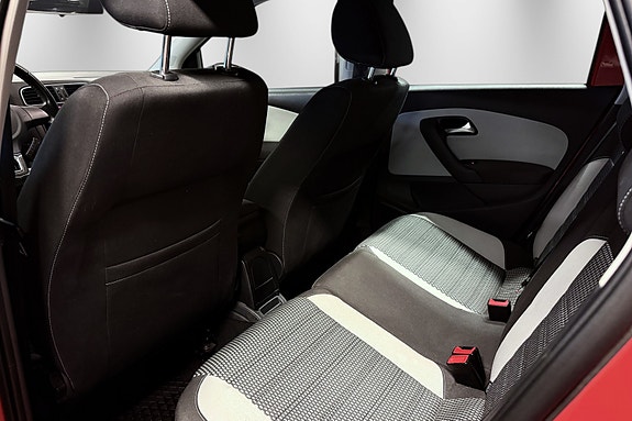 Volkswagen Polo Cross 21 of 30