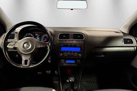 Volkswagen Polo Cross 24 of 30