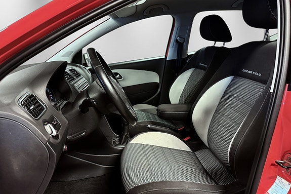 Volkswagen Polo Cross 16 of 30