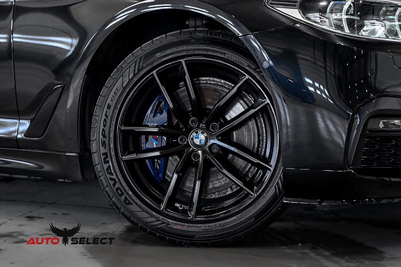 BMW 530e 3 of 30