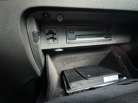 Volkswagen Passat 16 of 22