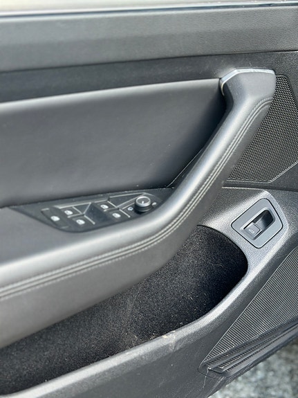 Volkswagen Passat 15 of 22