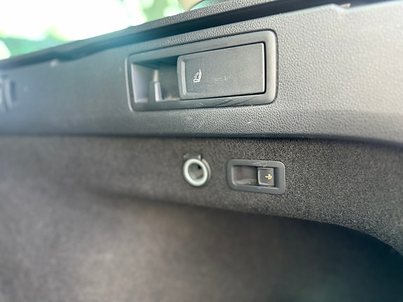 Volkswagen Passat 13 of 22