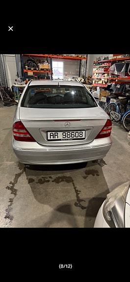 Mercedes-Benz C200 5 of 14