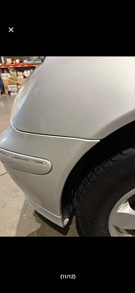 Mercedes-Benz C200 3 of 14