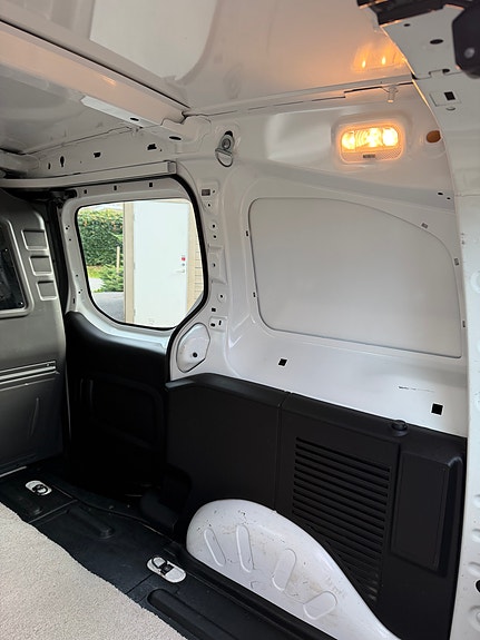 Citroen Berlingo 8 of 21