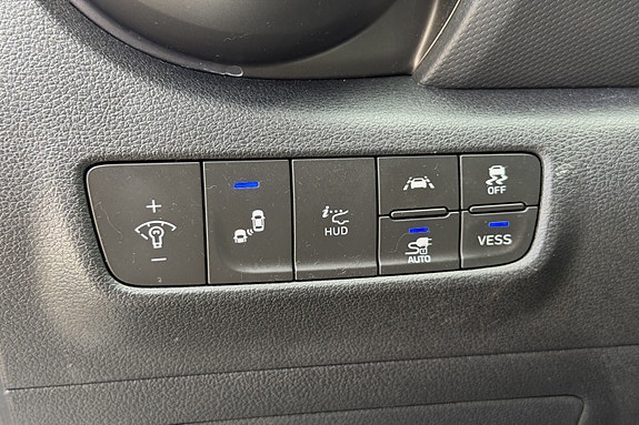Hyundai Kona 16 of 18