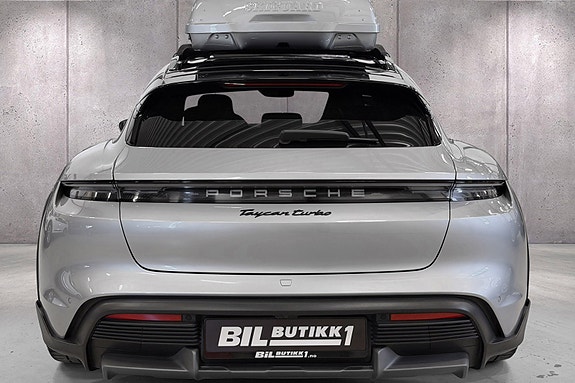 Porsche Taycan Cross Turismo 4 of 30