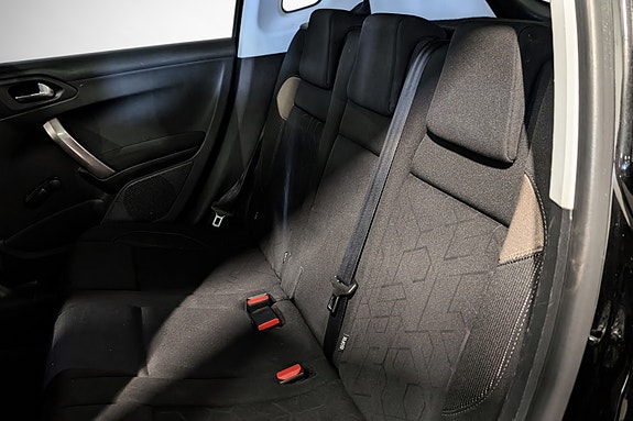 Peugeot 2008 20 of 25