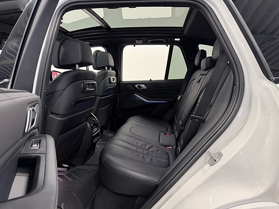 BMW X5 21 of 30