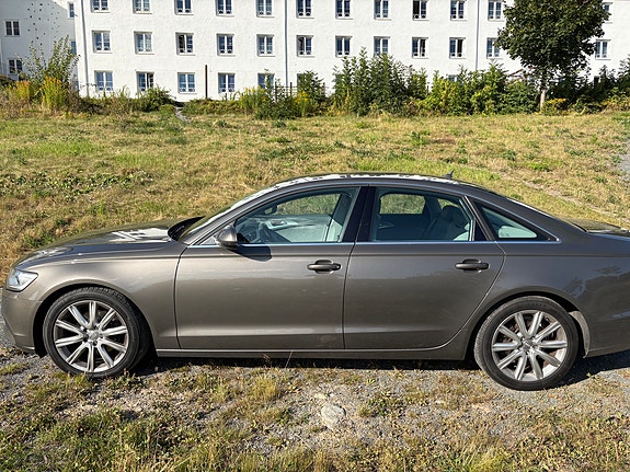 Audi A6 4 of 12