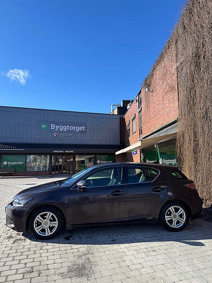 Lexus CT200h 7 of 7