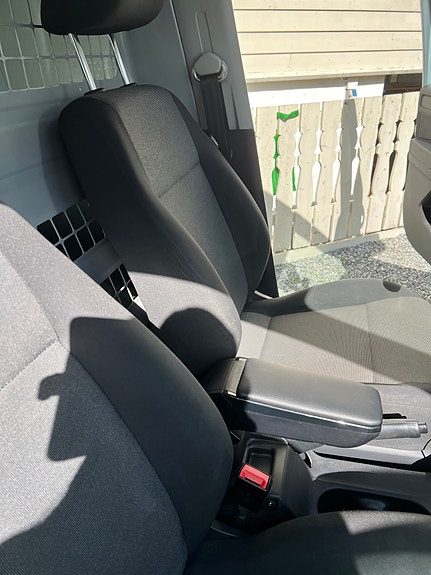 Volkswagen Caddy Maxi 7 of 10