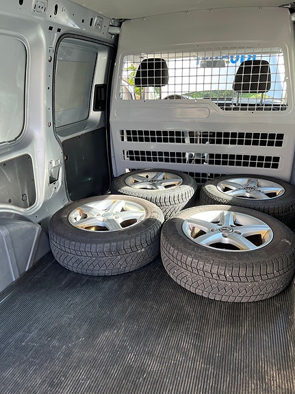 Volkswagen Caddy Maxi 10 of 10