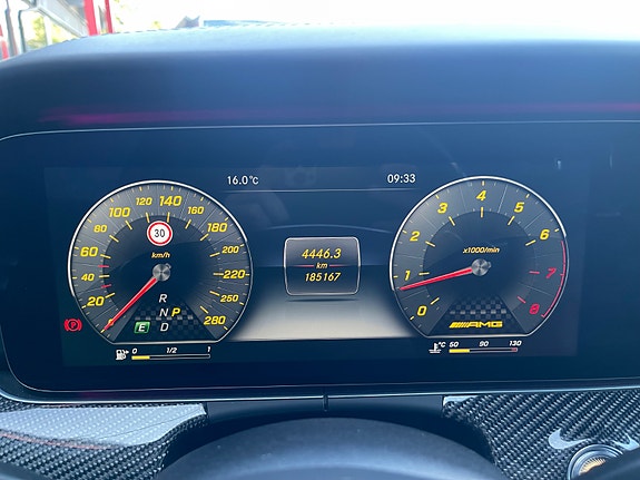 Mercedes-Benz E43 19 of 30