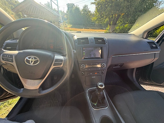 Toyota Avensis 5 of 11