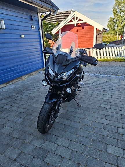 Kawasaki Versys 1000 GT 2 of 10