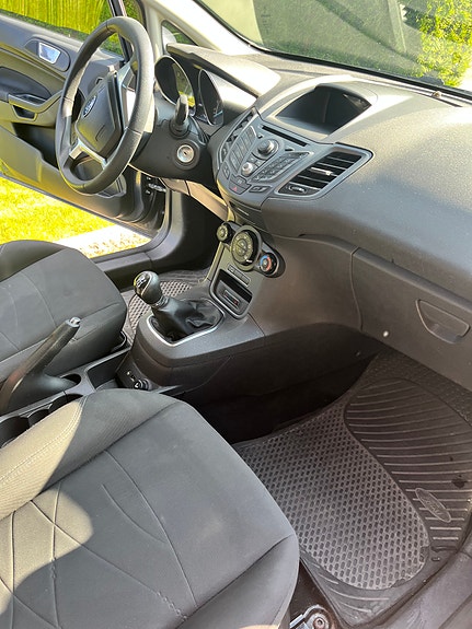 Ford Fiesta 8 of 9
