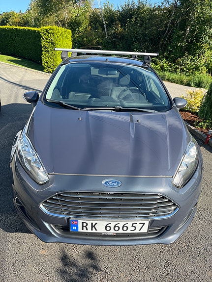 Ford Fiesta 2 of 9