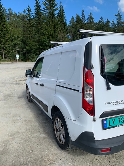 Ford Transit Connect 5 of 19