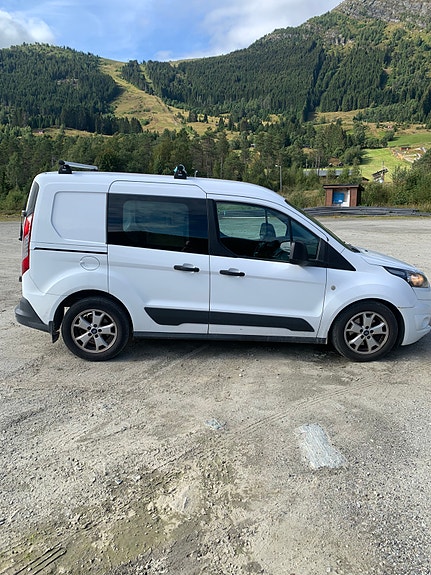 Ford Transit Connect 3 of 19
