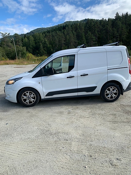 Ford Transit Connect 8 of 19