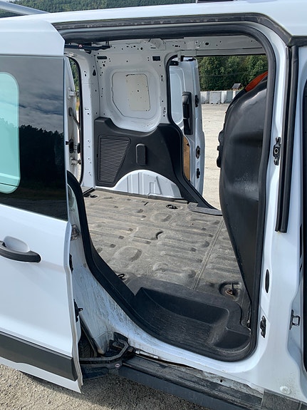 Ford Transit Connect 18 of 19