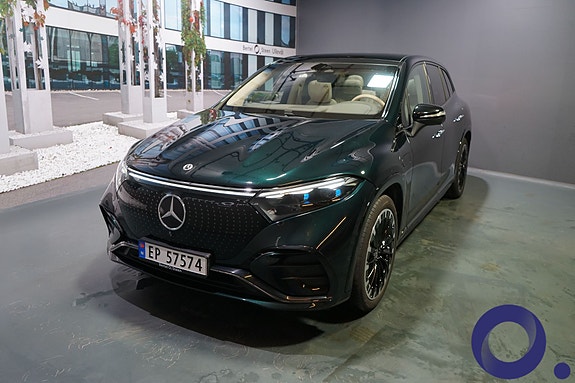 Mercedes-Benz EQS SUV 6 of 16