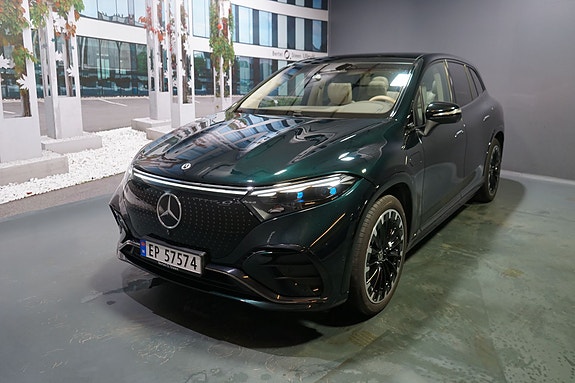 Mercedes-Benz EQS SUV 7 of 16
