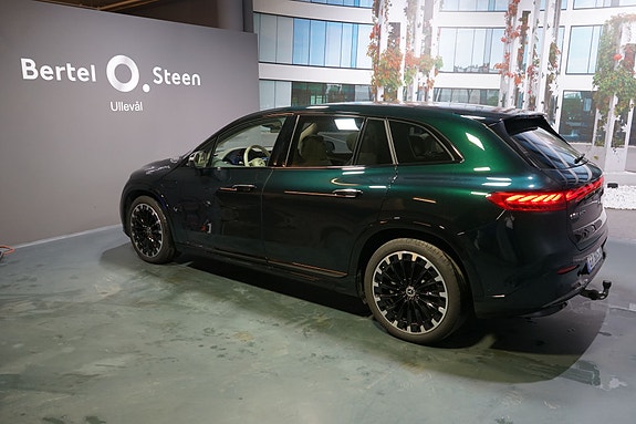 Mercedes-Benz EQS SUV 9 of 16