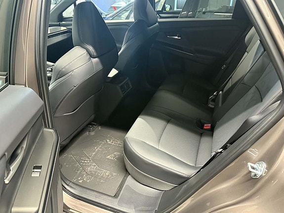 Subaru E-Outback 15 of 28