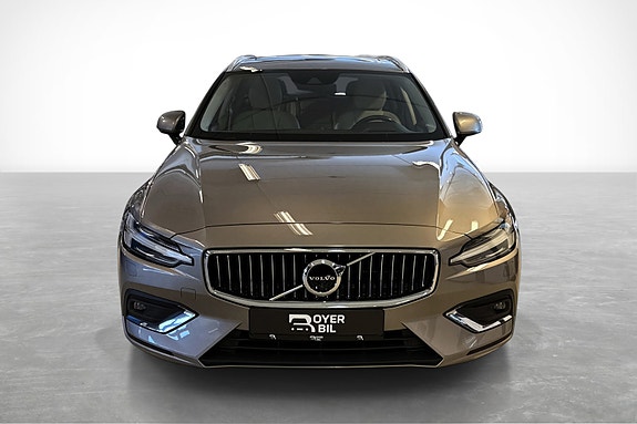 Volvo V60 2 of 30