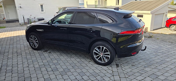 Jaguar F-PACE 6 of 20