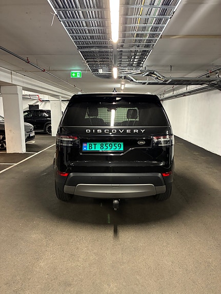 Land Rover Discovery 7 of 17