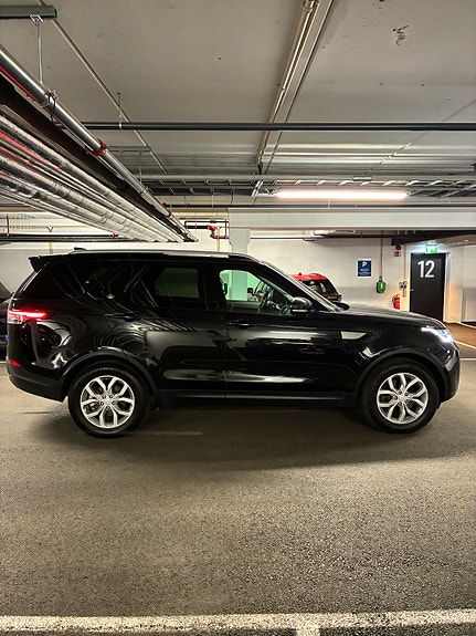 Land Rover Discovery 3 of 17