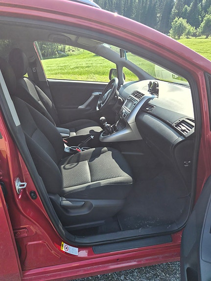 Toyota Verso 6 of 9
