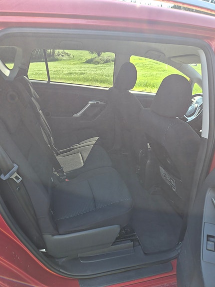 Toyota Verso 7 of 9