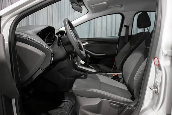 Ford Focus 21 of 30