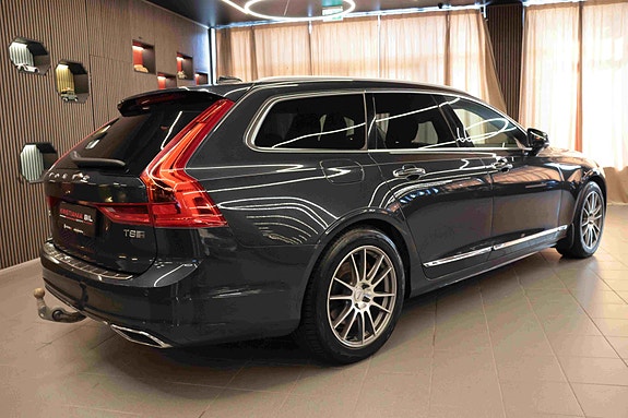 Volvo V90 8 of 30