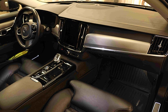 Volvo V90 12 of 30
