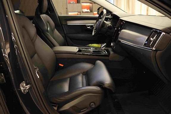 Volvo V90 11 of 30