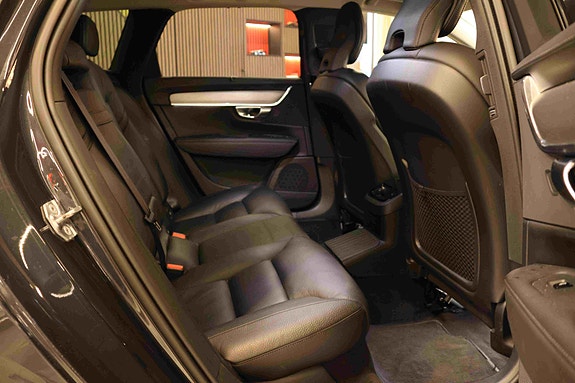 Volvo V90 13 of 30