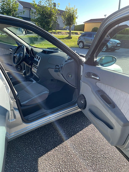 Alfa Romeo 156 13 of 22
