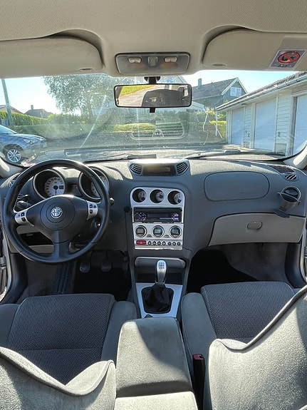 Alfa Romeo 156 18 of 22