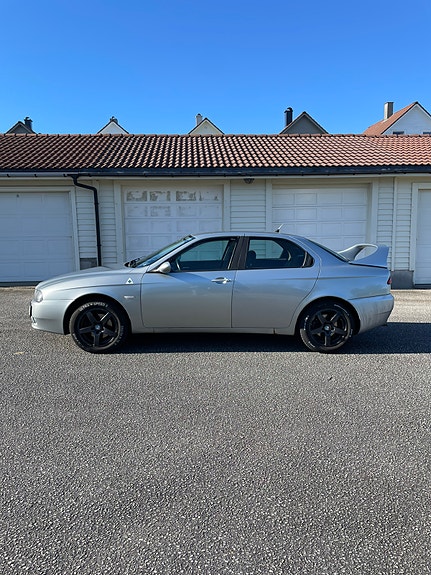 Alfa Romeo 156 4 of 22
